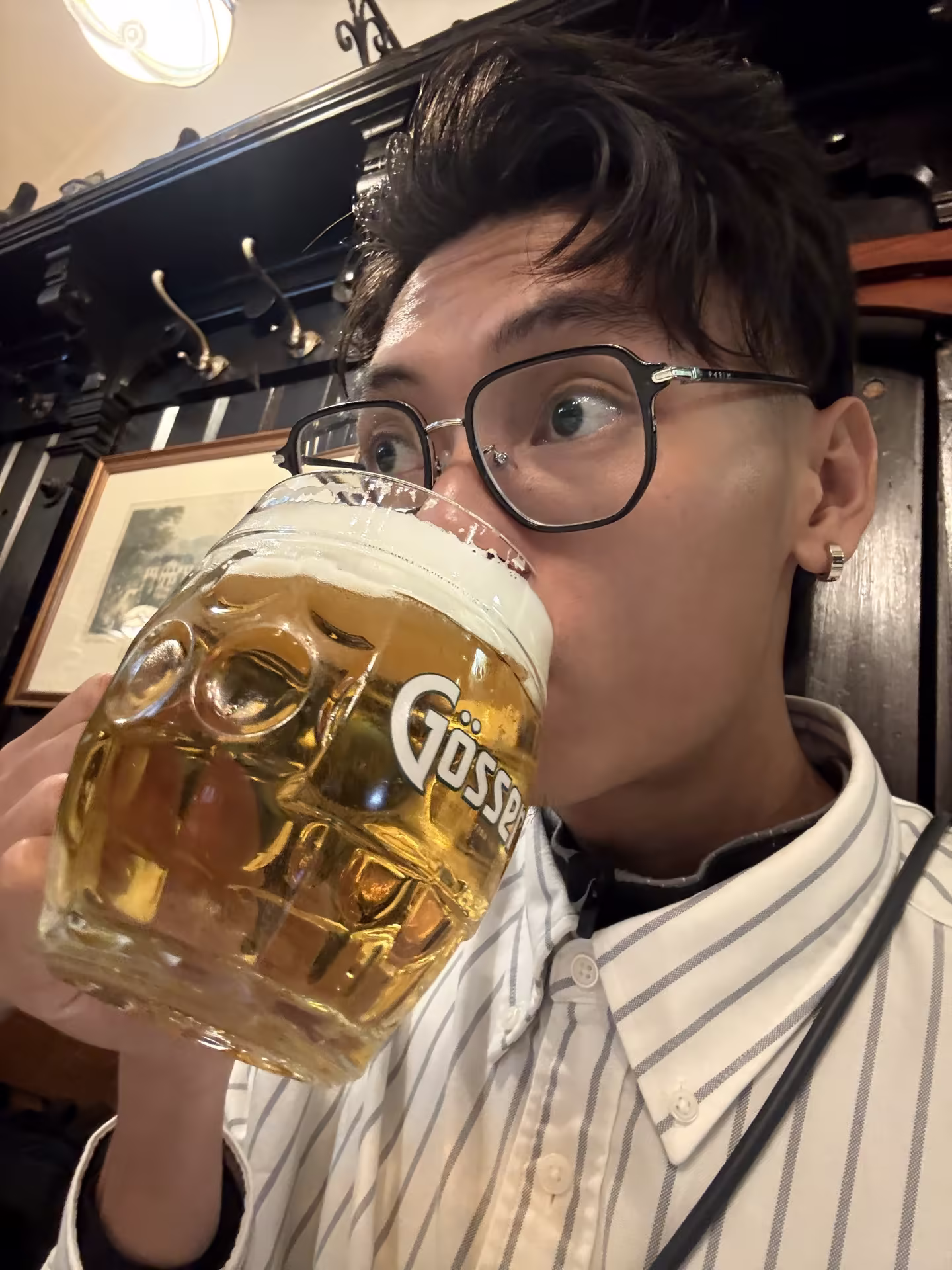 Oscar 在 Griechenbeisl 喝 Gösser 啤酒